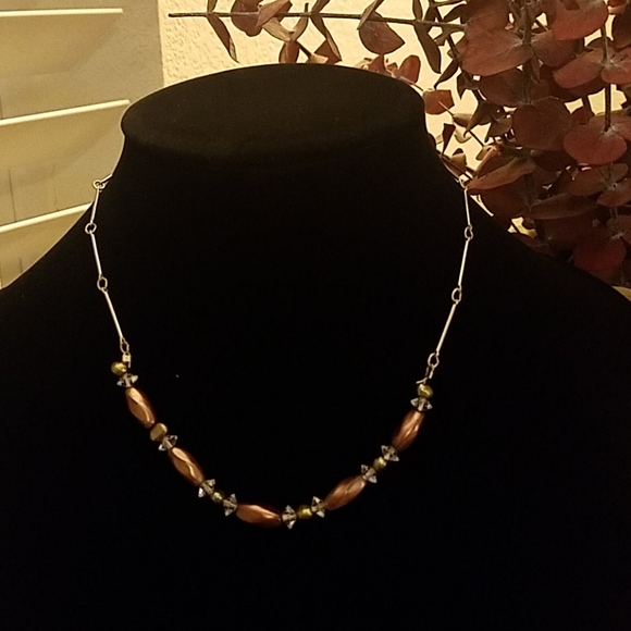 no brand Jewelry - Used pearl & crystal beaded chain